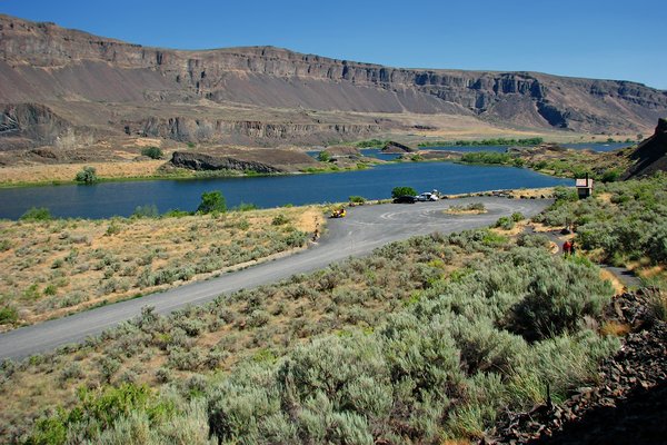 Lake Lenore Caves Parking